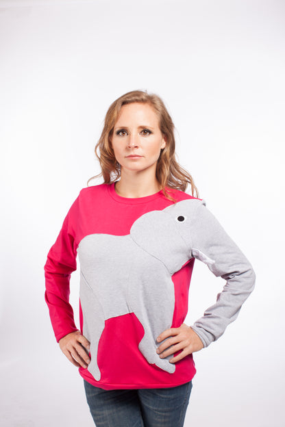 Rosalie mit Luanimals Pullover mit Elefant Eli in pink