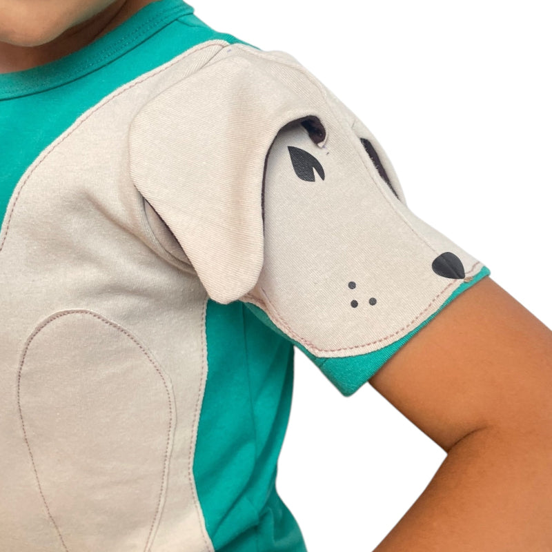 Luanimals Detailaufnahme von Ärmel von T-Shirt für Kinder mit Motiv Hund in türkis und beige von Luanimals